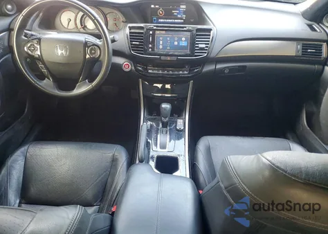 2016 Honda Accord Exl z USA, uszkodzony, nr VIN 1HGCT2B89GA001074